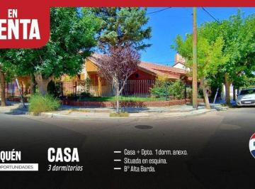 Casa · 224m² · 8 Ambientes · 2 Cocheras · En Venta Casa 3 Dorm. + Dpto Alta Barda
