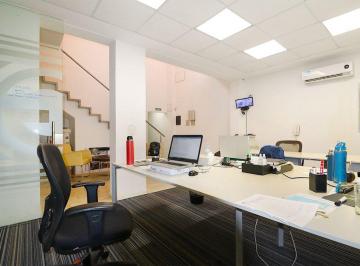 Oficina comercial · 224m² · 1 Cochera · Oficinas con Deposito Fuerza Motriz - San Martin