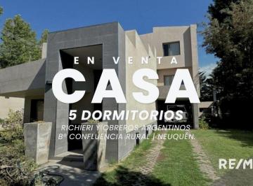 Casa · 500m² · 9 Ambientes · 2 Cocheras · Casa en Venta 5 Dorm. y Quincho