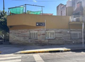 Casa · 178m² · 4 Ambientes · Venta Casa 4 Ambientes con Terraza en Flores