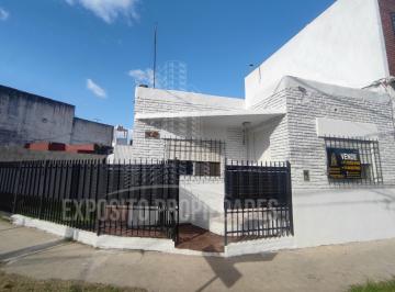 frente · Casa 3 Ambientes C/ Garaje y Patio
