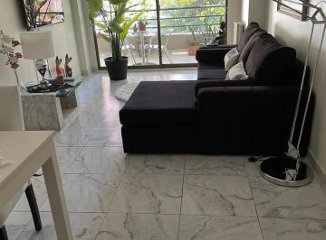 Departamento · 70m² · 3 Ambientes · Alquiler Temporario Departamento de 3 Ambientes con Balcón en Rosedal