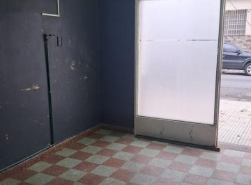 Local comercial · 18m² · Venta Local a La Calle en Mataderos Oportunidad