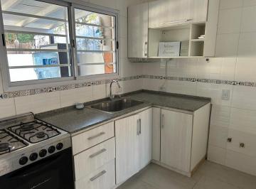 Casa · 50m² · 3 Ambientes · Dúplex en Venta en Ezeiza.