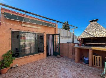 PH · 54m² · 4 Ambientes · Venta PH 4 Amb. C/ Patio, Terraza, Parrilla.