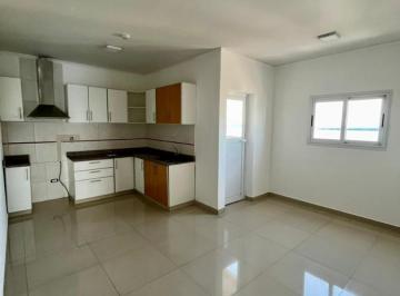 Departamento · 105m² · 3 Ambientes · 1 Cochera · (A239) Céntrico y Amplio Departamento