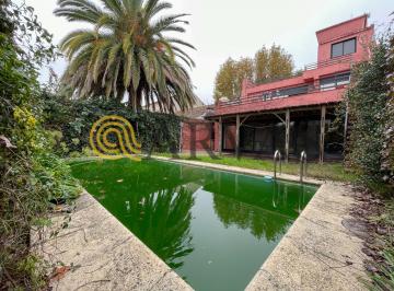 Casa de 5 ambientes, San Fernando · Casa en Victoria - a Refaccionar - 3 Dorm - 5 Amb - con Jardín y Pileta