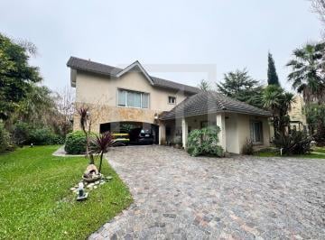 Casa · 254m² · 6 Ambientes · 2 Cocheras · Casa en Venta en El Lauquen, Canning, San Vicente