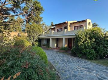 Casa de 5 ambientes, San Andrés de Giles · Casa en Venta en San Andrés de Giles