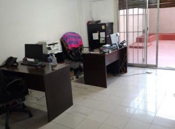 Departamento de 4 ambientes, Lanús · 4 Ambientes con Patio!