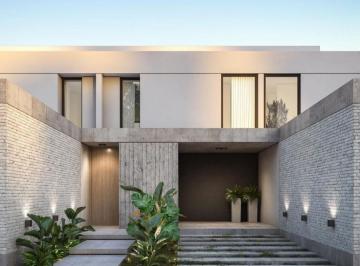 Departamento · 130m² · 3 Ambientes · Casa Duplex 2 Hab en B° Cinco Soles - Plottier