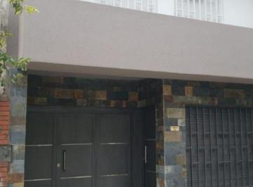 Casa · 258m² · 6 Ambientes · 1 Cochera · Venta Casa Cofico