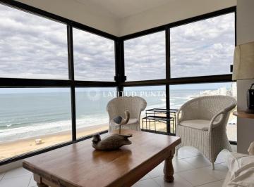 Foto1 · Apartamento en Torre Cristal, Playa Brava, 2 Dorm. Más Dependencia