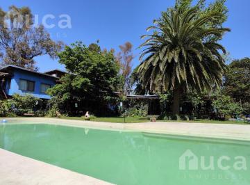 Casa · 2500m² · 7 Ambientes · 2 Cocheras · Casa - La Bota