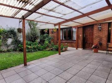 Casa · 225m² · 5 Ambientes · 2 Cocheras · Casa 5 Ambientes con Parque y Playroom, Barrio 9 de Julio, Mar del Plata