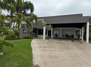 Casa de 5 ambientes, Ezeiza · Casa en Alquiler - Barrio Privado Terralagos