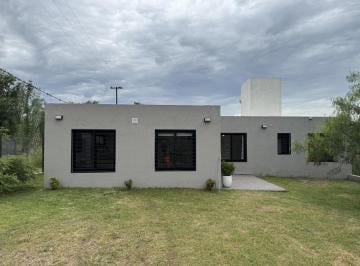 Casa · 80m² · 3 Ambientes · Casa en Venta en Villa Sierras de Oro