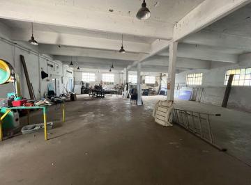 Bodega-Galpón · 1105m² · Galpón en Parque Avellaneda