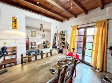 Casa · 110m² · 3 Dormitorios · 1 Cochera · Casa Duplex en Venta 3 Dorm. en Villa Carlos Paz
