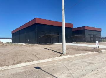 Bodega-Galpón · 1000m² · 4 Cocheras · Alquiler Nave Industrial en Polo 32