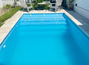 Casa · 98m² · 4 Ambientes · 1 Cochera · Casa en Venta Villa Carlos Paz. 3 Dorm..