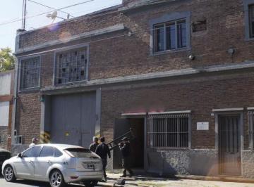 Bodega-Galpón , Avellaneda · Oportunidad! Amplio Galpón con Excelente Acceso