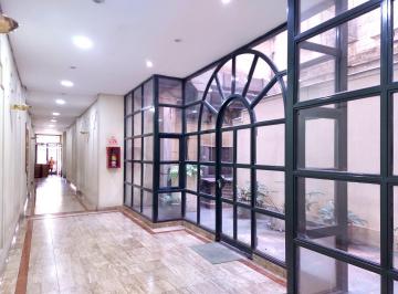 Departamento · 45m² · 2 Ambientes · Apto Vivienda - Edificio Histórico.