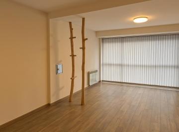 Oficina comercial · 106m² · 2 Ambientes · Oficina en Alquiler Permanente - Centrico