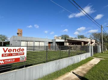 Casa · 120m² · 5 Ambientes · 2 Cocheras · Venta - Casa 2 Dorm., Pileta, Tereno 580 m² - Funes City, Funes