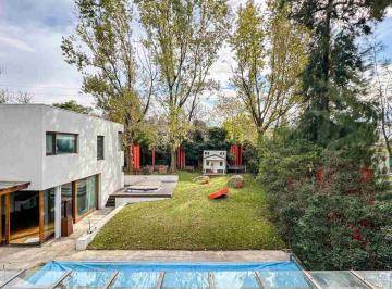 Casa · 360m² · 5 Ambientes · Alquiler Casa 5 Ambientes B. C. La Colina