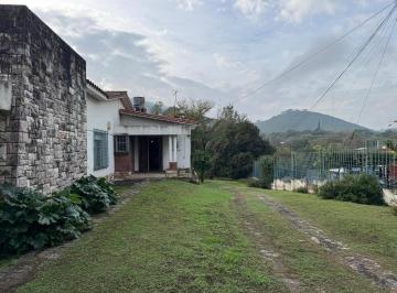 Casa · 426m² · 6 Ambientes · 2 Cocheras · Casa en Venta La Calera Apto Emprendimiento.