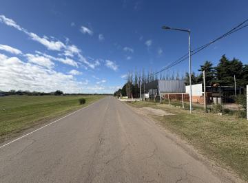 Terreno · 1000m² · 1 Ambiente · 1 Cochera · Terreno 1000 m² Esquina Sobre Colectora Au. Rosario - Córdoba a Poco de Ao12