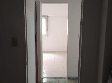 Departamento de 3 ambientes, Parque Avellaneda · Se Alquila Excelente Departamento