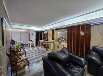 Departamento · 180m² · 4 Ambientes · Venta Departamento 4 Ambientes con Baulera Once / Balvanera
