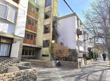 Departamento · 65m² · 6 Ambientes · 1 Cochera · Venta de Departamento - Zona Centro Neuquén - 2 Dorm.