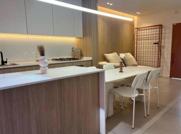 Casa · 85m² · 4 Ambientes · Casa en Venta en Refinerias de 2 Dorm. Totalmente Reciclada con Terraza y Piscina
