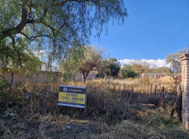 Terreno · 592m²
