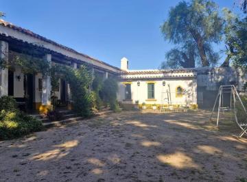 Casa · 629m² · 11 Ambientes · 3 Cocheras · Venta - Complejo La Merced, Tanti - 6 Casas
