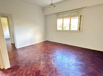Departamento · 61m² · 2 Ambientes · Alquiler Amplio 2 Amb Luminoso Contrafrente