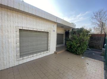 Casa · 68m² · 3 Ambientes · 2 Cocheras · Casa 3 Ambientes con Cochera