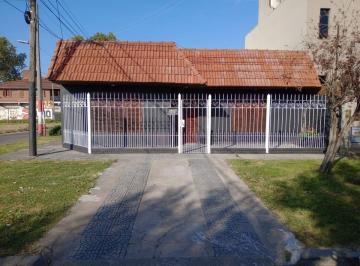 Casa · 50m² · 4 Ambientes · Casa en Alquiler La Plata 3 Dorm.