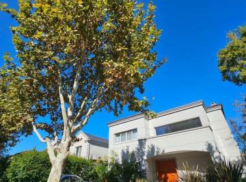 Casa · 400m² · 5 Ambientes · Alquiler Spring Break 2025 Greenlands