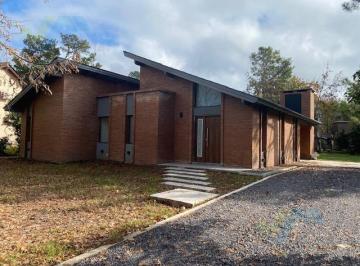Casa · 115m² · 3 Ambientes · 1 Cochera · Casa en Venta Cc Los Qiuinchos