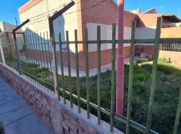 Casa · 123m² · 5 Ambientes · Venta Casa 3 Dorm. B° Fonavi - Senillosa