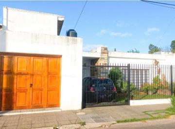Casa · 120m² · 3 Ambientes · 2 Cocheras · Scalabrini Ortiz 618