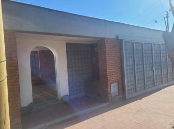 Casa de 10 ambientes, Guaymallén · Rocha Negocios Inmobiliarios Vende Casa Barrio Santa Ana Apta Credito