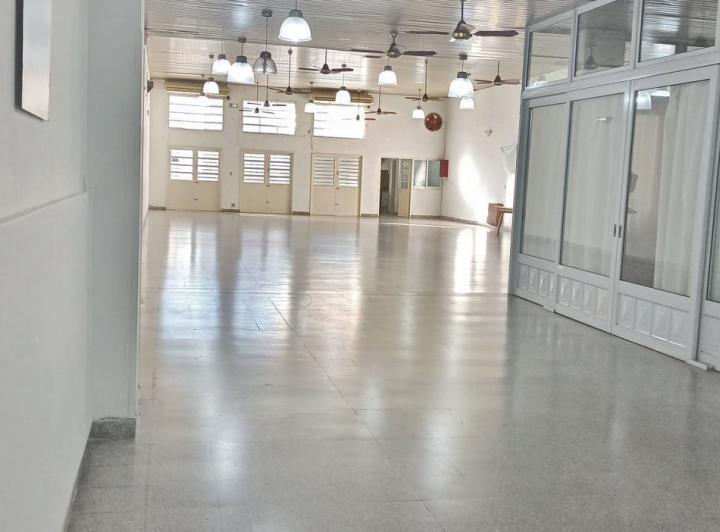 Local comercial · 418m² · 6 Ambientes