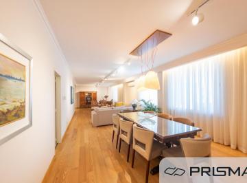 Departamento · 200m² · 4 Dormitorios · 1 Cochera · Departamento - 4 Dorm - Centro