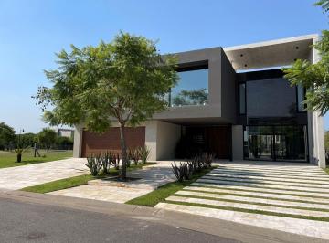 Casa · 590m² · 8 Ambientes · 2 Cocheras · Casa en Venta Al Rio 4 Dorm., en El Barrio El Yatch Nordelta