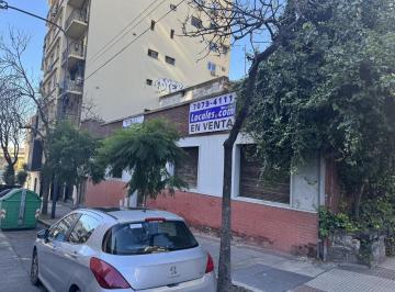 Local comercial · 605m² · 1 Cochera · Local en San Telmo - 20 m de Frente Lote Propio - Av San Juan y Av Colon - Precio Remate